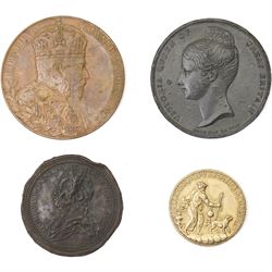 19th century gilt bronze medallion of Michelangelo Buonarroti (1475-1564), the reverse with a blind man with a dog approx 33mm, bronze College of Arms quincentenary medal, cased, 1902 Coronation bronze medallion and various other items