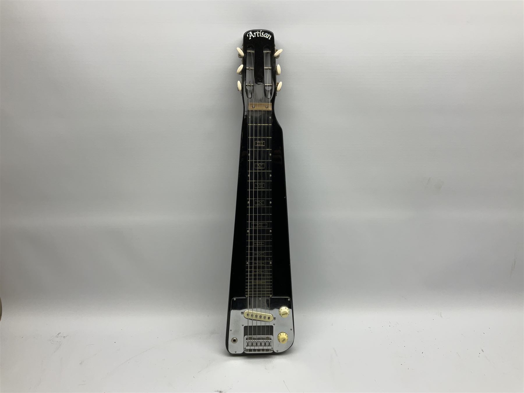 Artisan lap steel plank guitar in metallic black L74cm