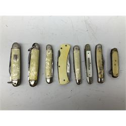 Eighteen pocket knives including examples by Richards of Sheffield, knife  commemorating the Royal Wedding 29th July 1981 etc