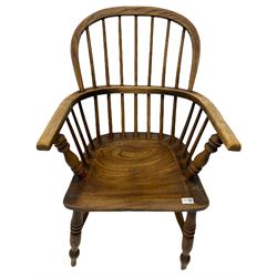 19th century elm Windsor chair, low comb back
