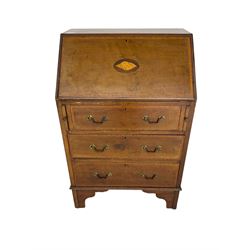 Edwardian mahogany bureau fitted with three drawers (61cm x 40cm x 97cm)
