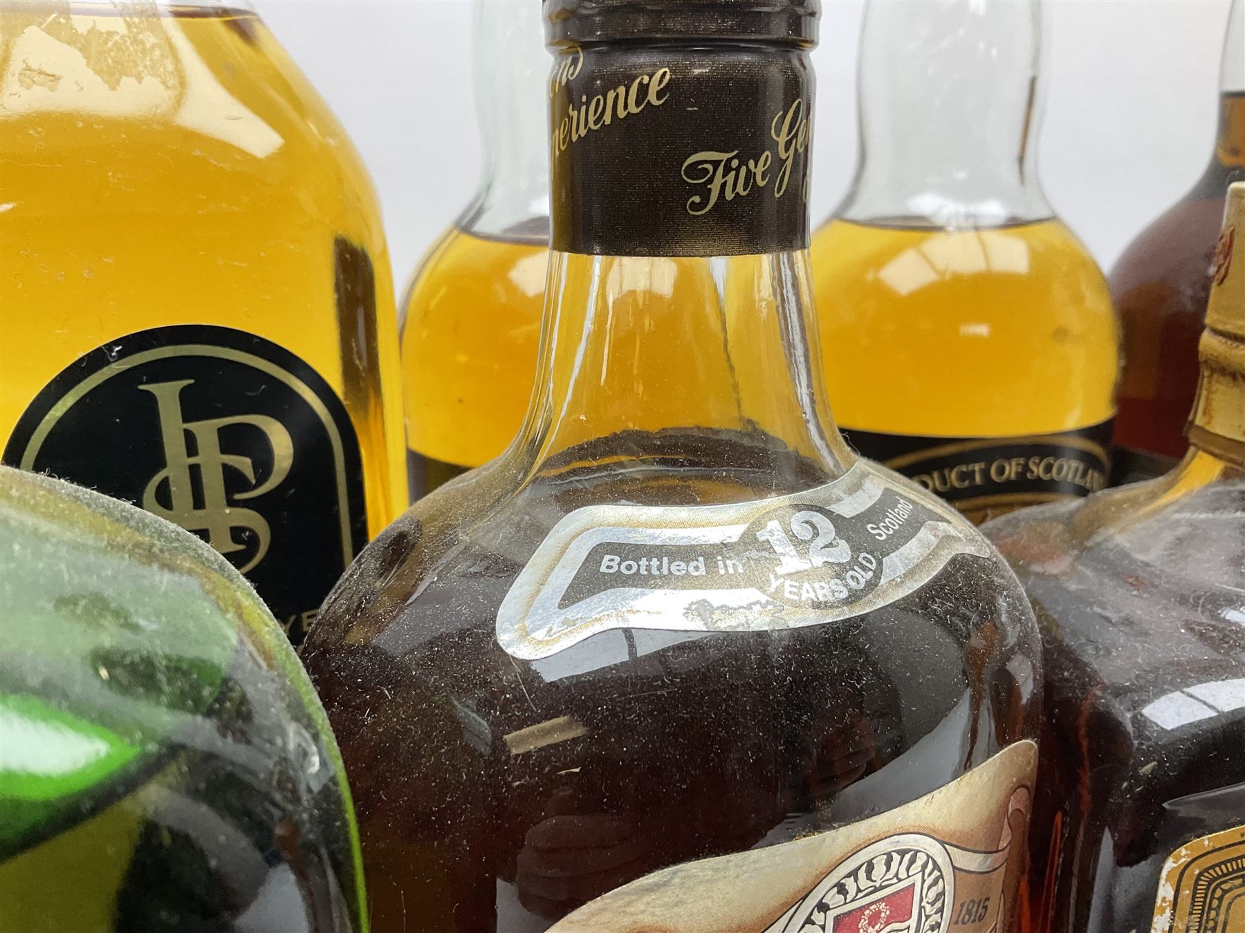 Ten bottles of blended Scotch whisky, including Macleod's Isle of Skye, Dalmeny De Luxe, Arden House, etc, various contents and proofs (10)