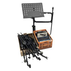 Two Shure SM58 microphones, Gatt Audio D