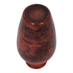 20th century Chinese red realgar peking glass vase, H12cm 