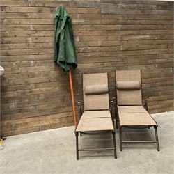 Two Pagoda garden sun lounger, with parasol