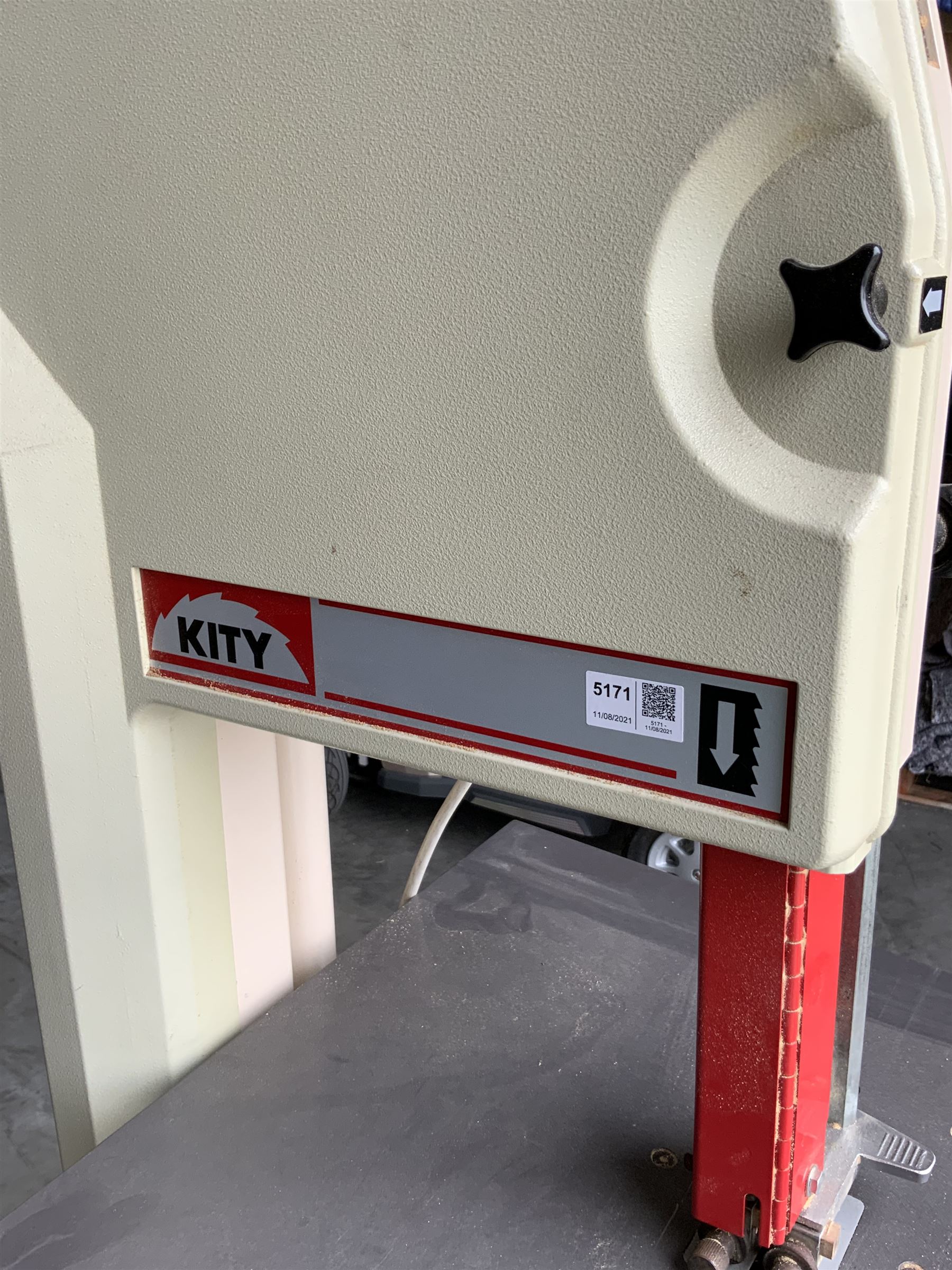 KITY floor standing bandsaw  - THIS LOT IS TO BE COLLECTED BY APPOINTMENT FROM DUGGLEBY STORAGE, GREAT HILL, EASTFIELD, SCARBOROUGH, YO11 3TX