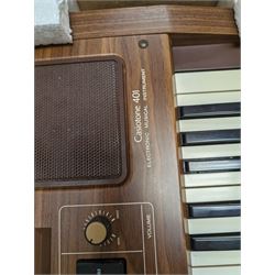 Casio Casiotone 401 electronic keyboard, boxed