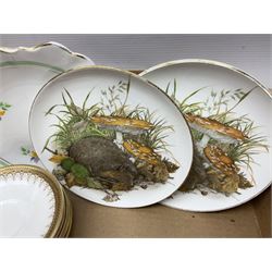 Doulton Lambeth Slaters vase of baluster form decorated with flowers, Chinese ginger jar in the form of a pumpkin, three Le Creuset red ramekins, Hornsea, Paragon Athena pattern tea wares, jardinière and other ceramics in two boxes 