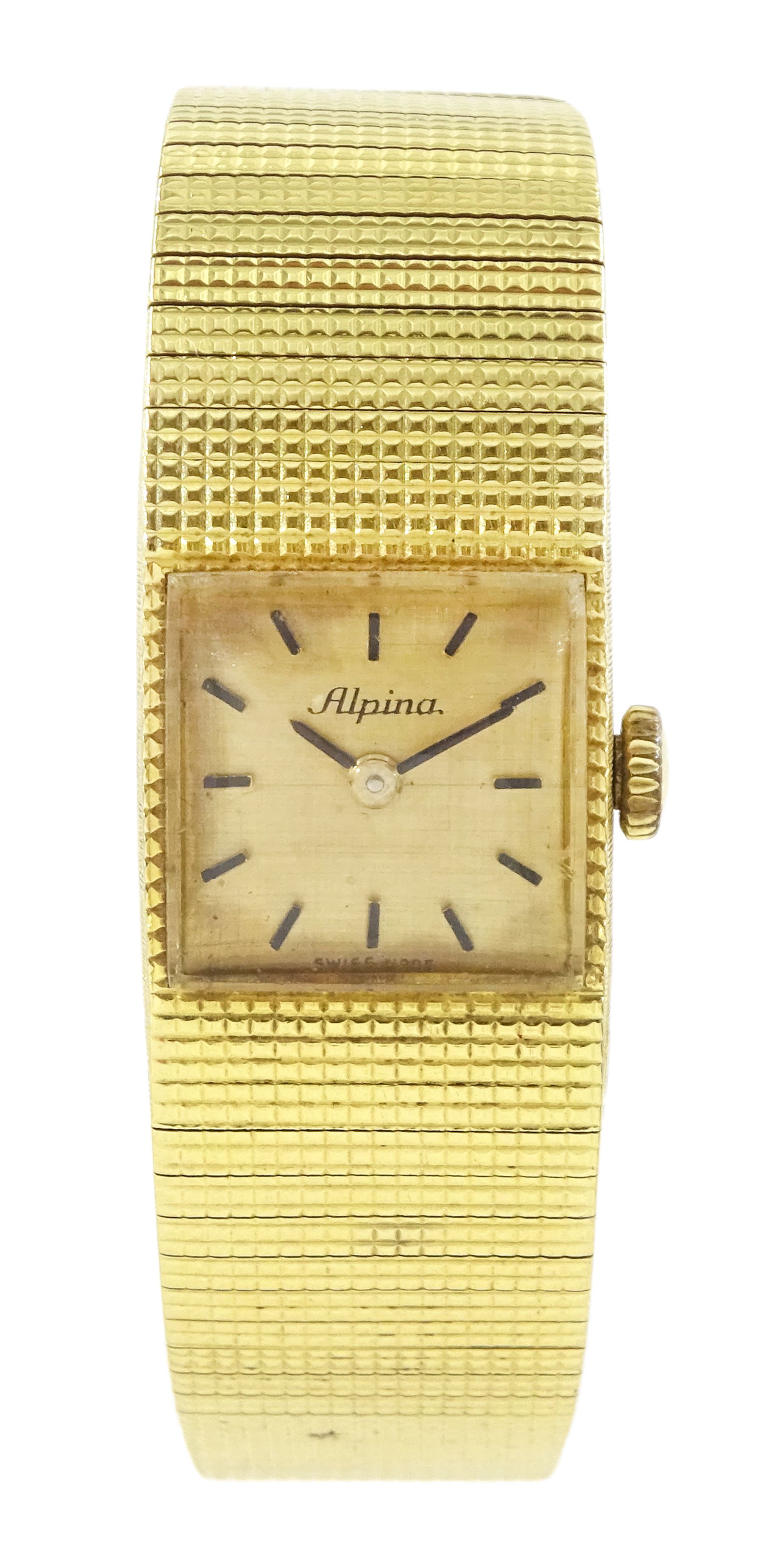 Alpina 18ct gold manual wind wristwatch, champagne dial with baton hour markers, Helvetia hallmark, on integral 18ct gold bracelet, stamped 750
