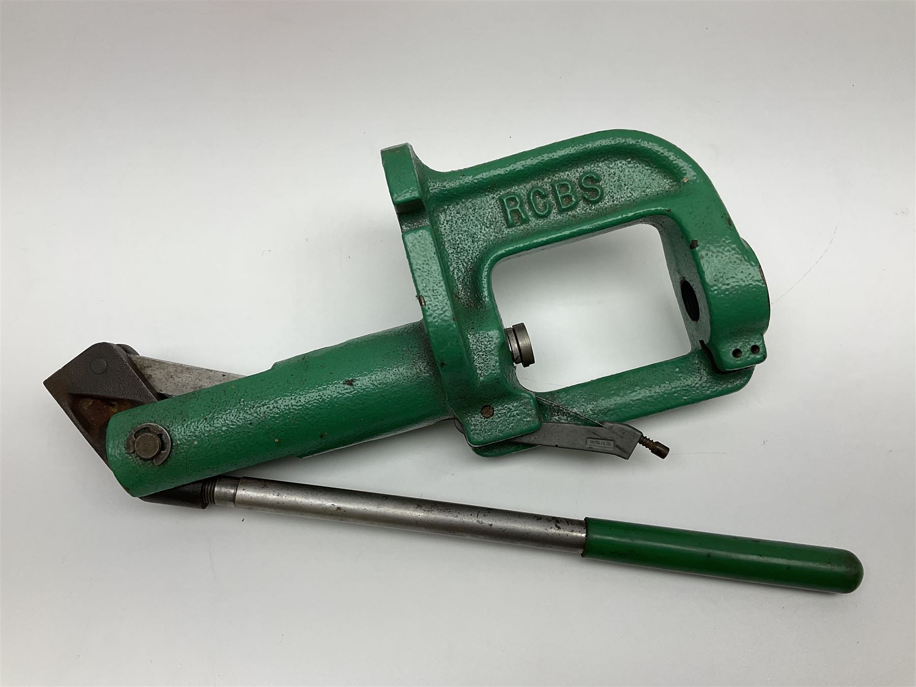 RCBS single station loading press with shell holder and powder funnel; and boxed Lee Powder Measure Kit