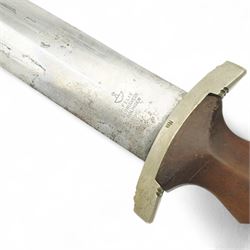 German Third Reich SA dagger, the ricasso marked G.Felix, Gloriawerke, Solingen, shaped wooden grip with SA roundel in black scabbard, possibly NSKK