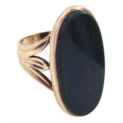 9ct rose gold large oval bloodstone ring, London 1975