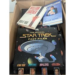 Star Trek collectables, including limited edition Eagle Moss Star Trek Discovery USS Glenn NCC-1030 model, Legends in 3 Dimensions Locutus of Borg bust, Star Trek Fact Files, limited edition placemats, Skybox Collectors Card packs and a quantity of Star Trek t-shirts