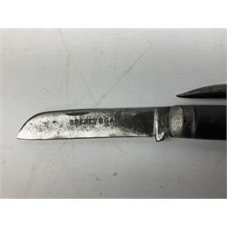 Early 20th century Royal Garrison Artillery Orkney army folding jack/clasp knife, the blade inscribed 'Orkney R.G.A.(T) and marked F. Newton Premier Sheffield, with blade and marlin spike and horn grips