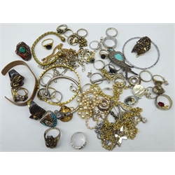  9ct gold, silver and costume jewellery including signet ring, marcasite bird brooch, St Christopher, silver rings, silver curb link chains etc   