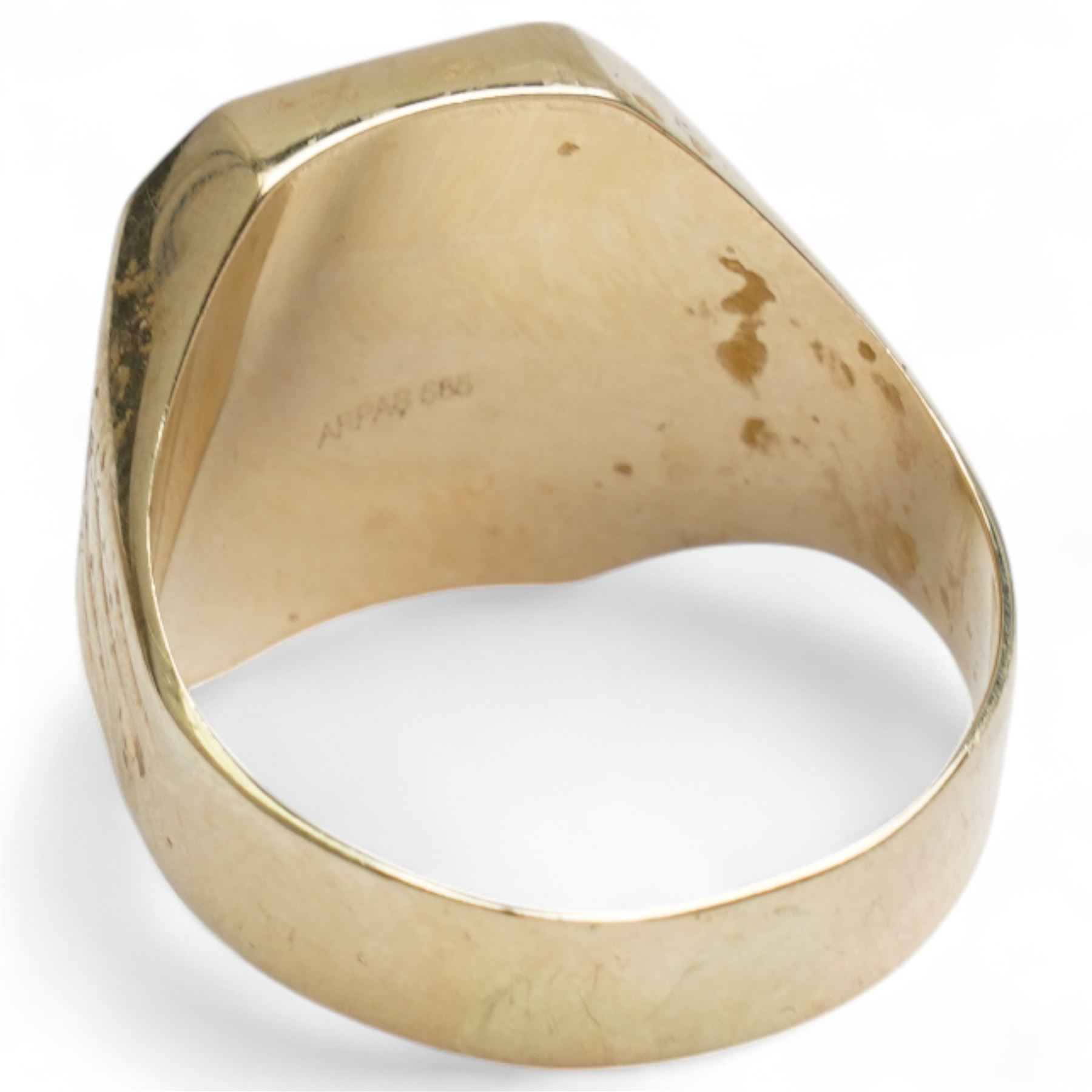 14ct gold signet ring and a smaller 9ct gold signet ring