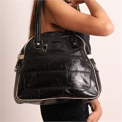 Tod’s - Tote Madis handbag in black patent leather, with twin rolled top handles, contrast...