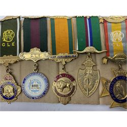 Masonic and similar jewels/medals to include Royal Antediluvian Order of Buffaloes, hallmarked, L.A Vallette Lodge No. 815, hallmarked, R.A.O.B Justice Truth Philanthropy, etc 