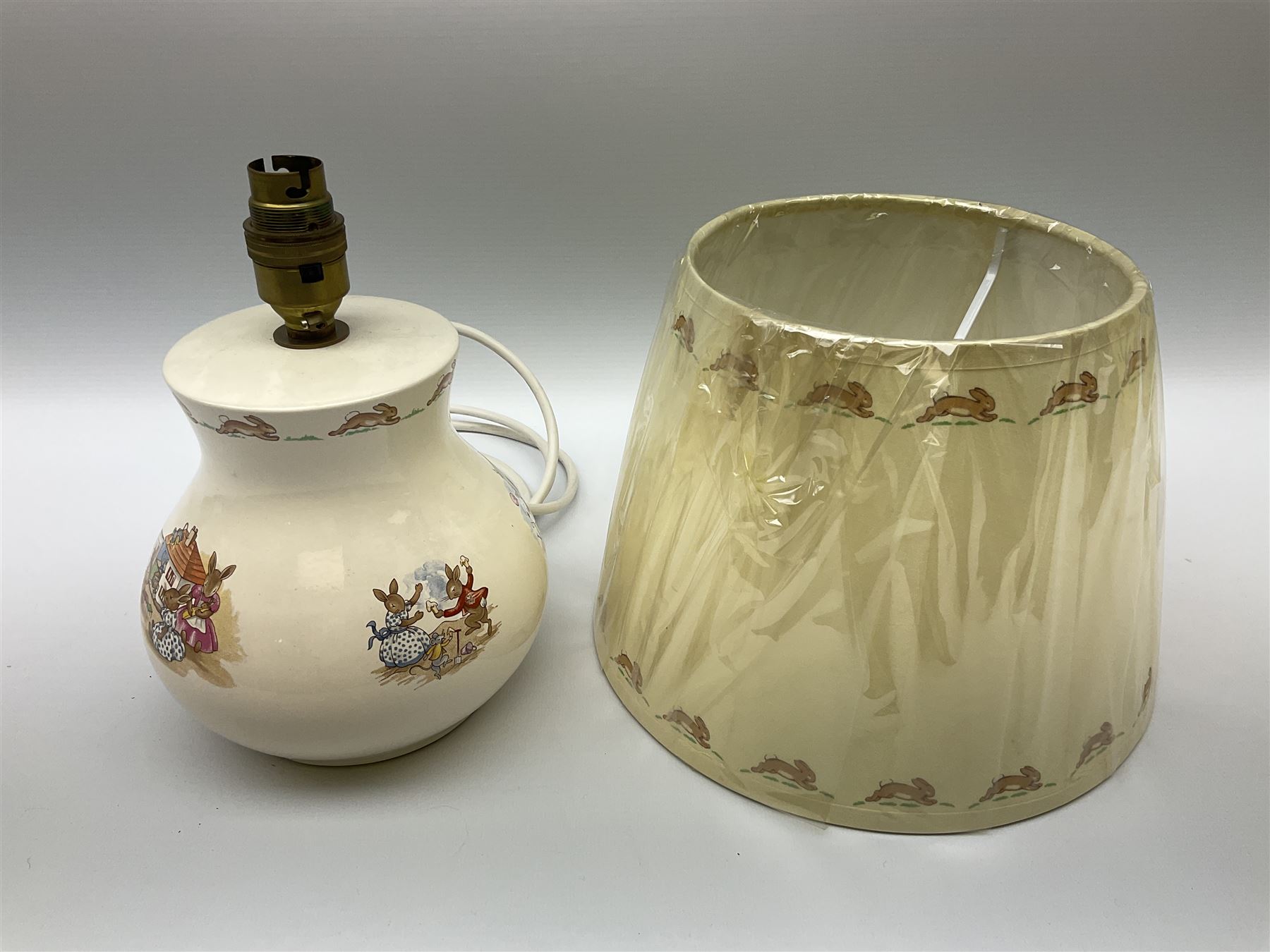 Royal Doulton Bunnykins table lamp, of baluster form, with shade, in original box