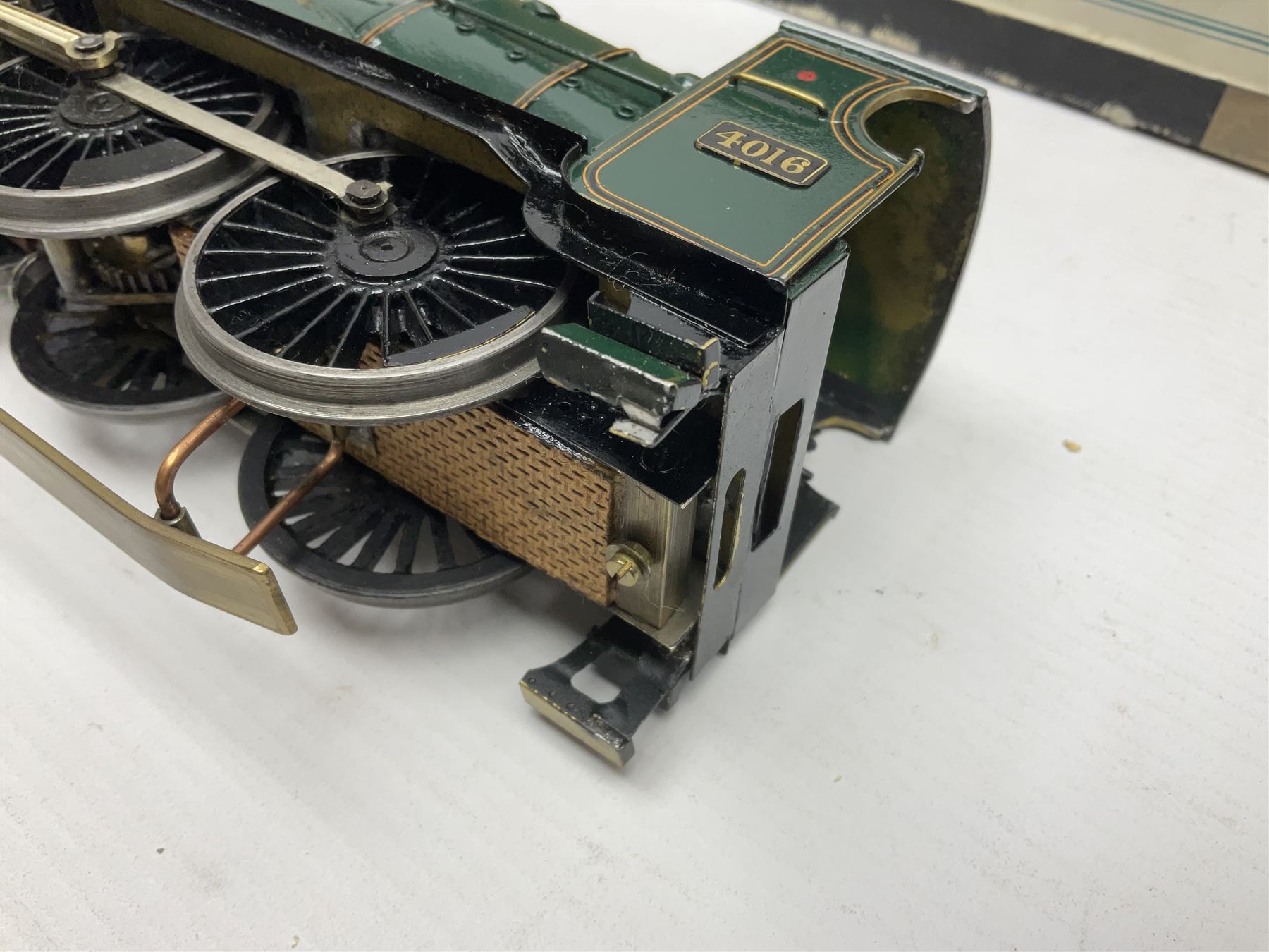 Oakville Kits '0' gauge - constructed and painted Great Western Star Class 4-6-0 locomotive 'Knight of the Golden Fleece' No.4016 and tender; in original kit box with paperwork