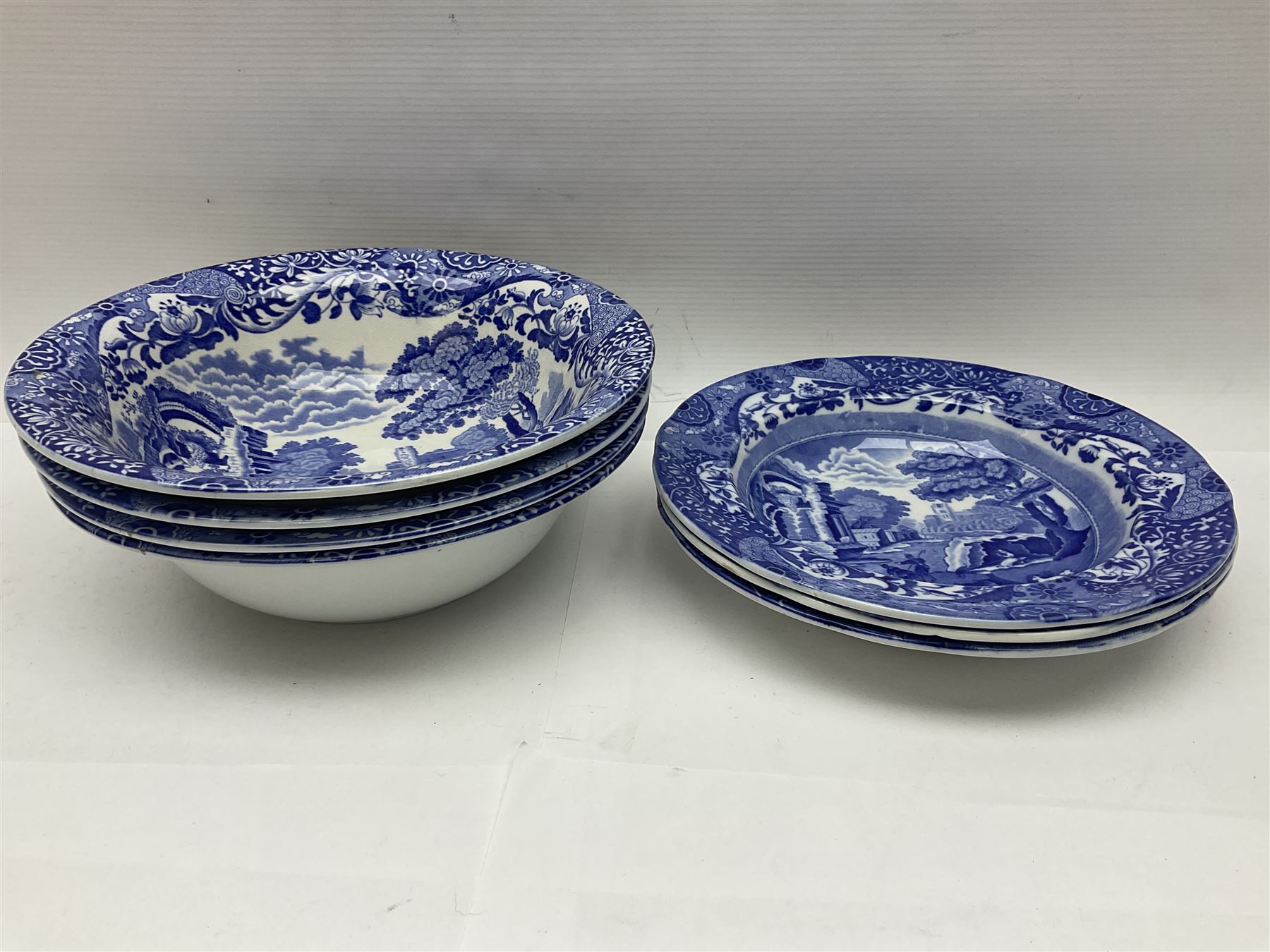 Copeland Spode Italian pattern dinner wares, including two tureens and covers, four serving dishes, six dinner plates, four side plates etc, all with blue printed marks beneath