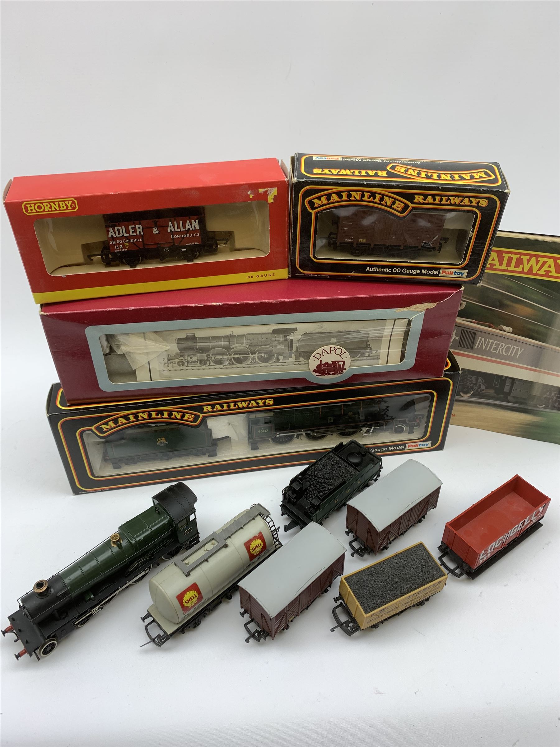 Various Makers '00' gauge - Mainline Parallel Boiler Scot Class 4-6-0 locomotive 'Prince of Wales Volunteers South Lancashire' No.46137, boxed, and Manor Class 4-6-0 locomotive 'Hinton Manor' No.7819, unboxed; Dapol Castle Class 4-6-0 locomotive 'Neath Abbey' No.5090, boxed with paperwork; and seven assorted wagons, two boxed (10)