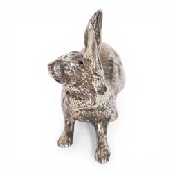 Victorian silver novelty pepperette, naturalistically modelled as a hare, hallmarked Thomas Johnson II, London 1885, L6cm
