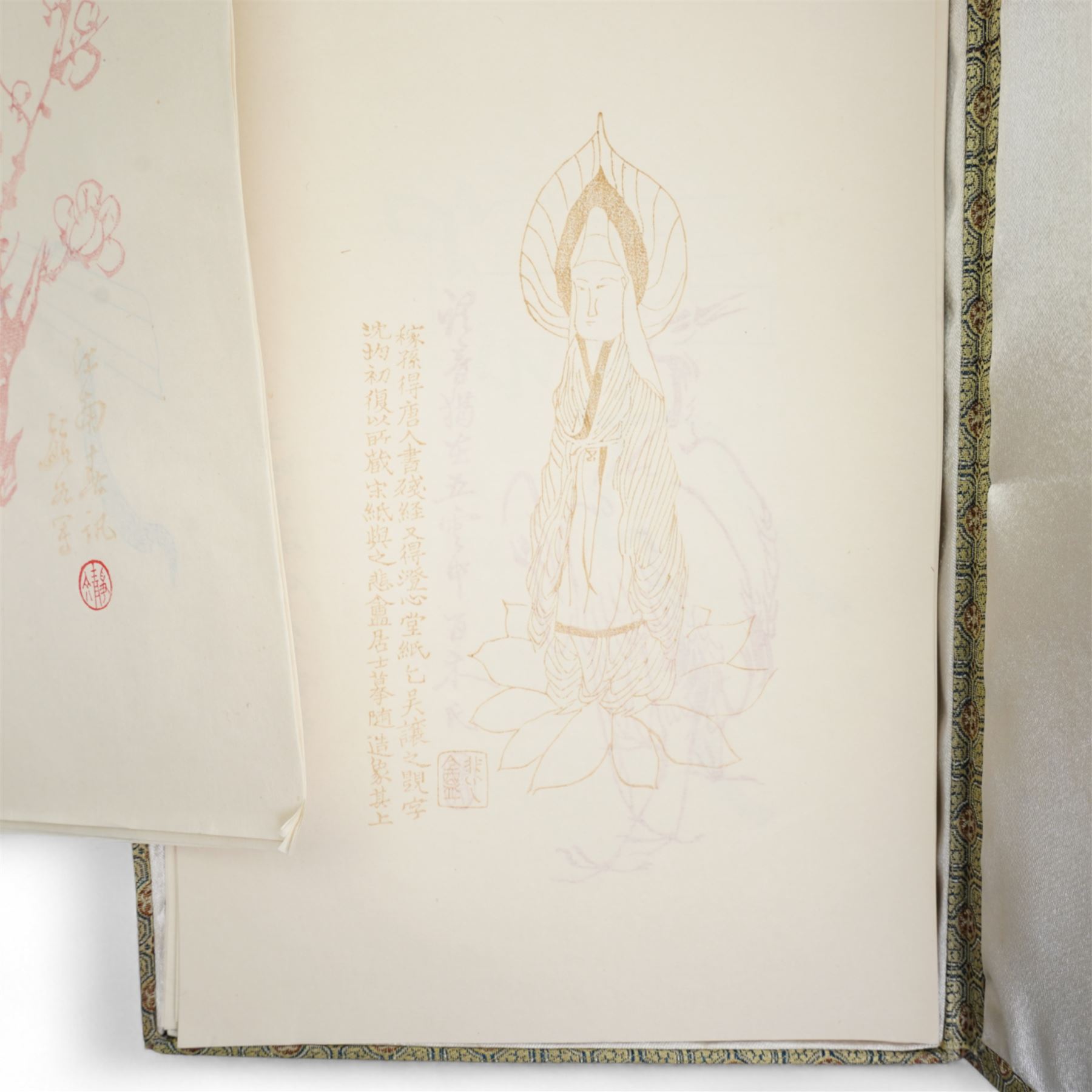 Box of Chinese Peking poetry paper decorated with woodblock prints