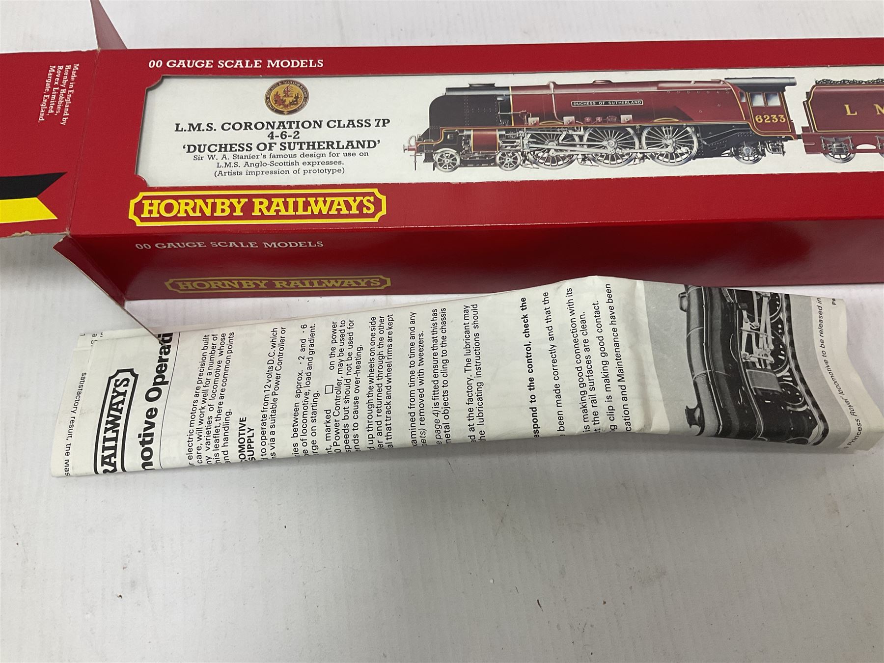 Hornby ‘00’ gauge - Class N15 4-6-0 ‘Sir Dinadan’ locomotive no.795 in SR green; Coronation Class 7P 4-6-2 ‘Duchess of Sutherland’ locomotive no.6233 in LMS maroon; Class 7P 4-6-2 ‘The Princess Royal’ locomotive no.6200 in LMS maroon; Class A4 4-6-2 ‘Mallard’ locomotive no.60022 in BR green; in original boxes (4) 