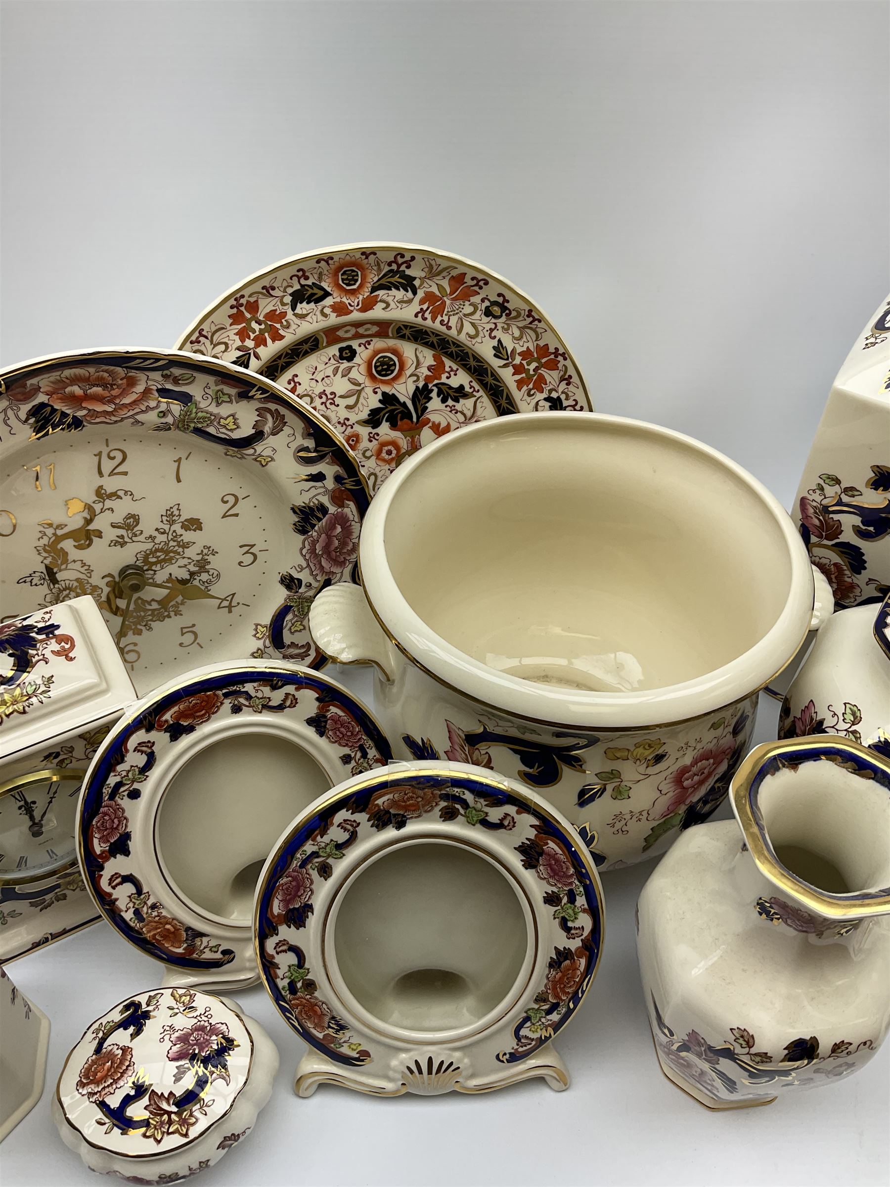 A group of Masons Ironstone Mandalay pattern wares, to include table lamp, including fixture overall H29.5cm, large square sided jar and cover, H35cm, pair of photograph frames, planter with twin lug handles, mantel clock, wall clock, vase, jug, various trinket dishes and boxes, etc., plus a Masons Franklin pattern plate. 