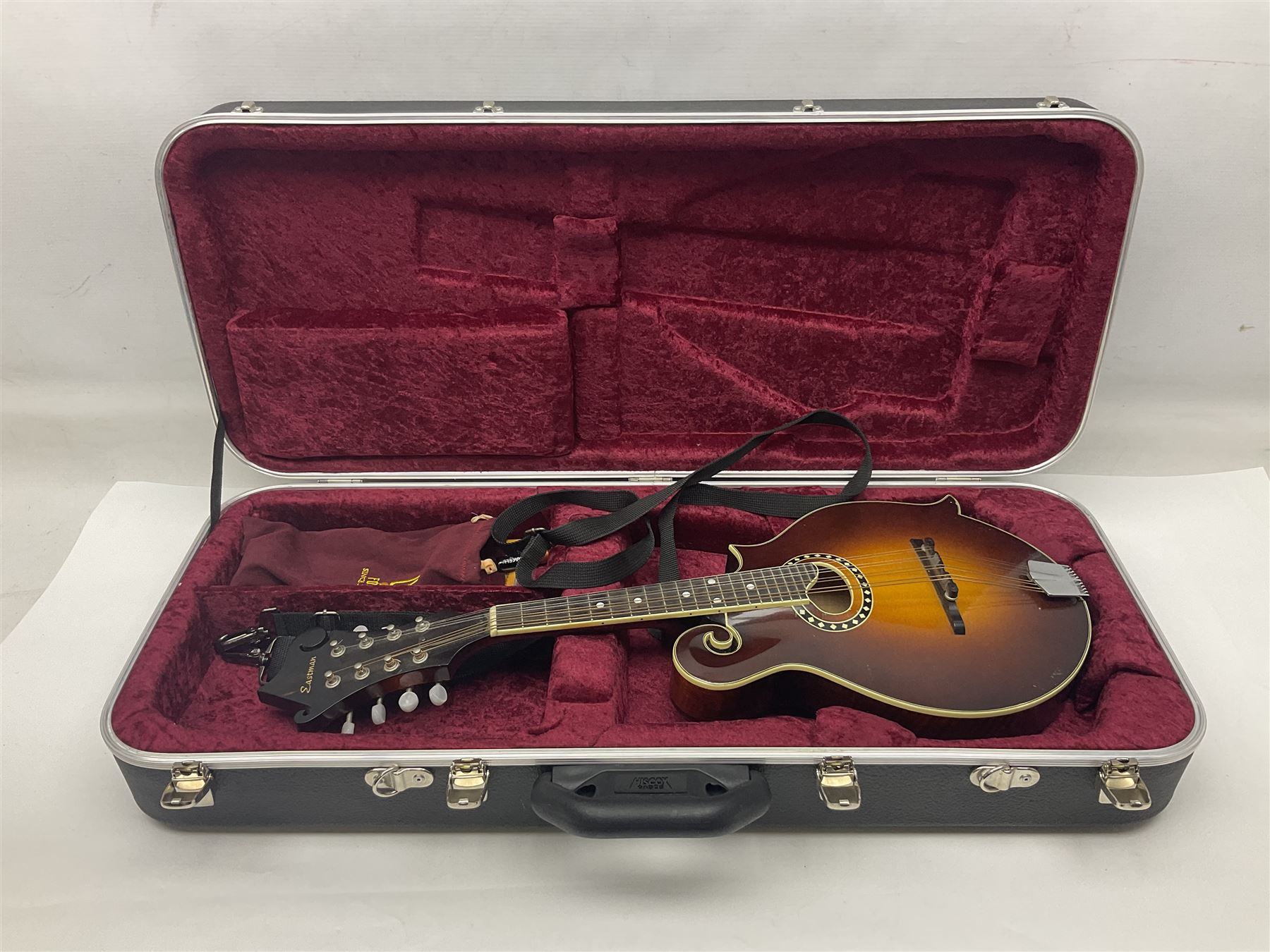 Eastman eight-string mandolin model MD514 2007 serial no.UK023 L68cm; in Hiscox hard carrying case