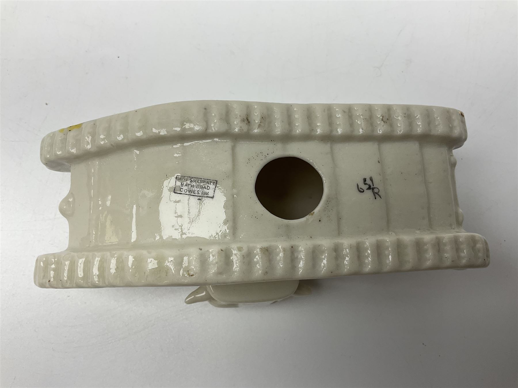 Ten WW1 crested china military models of tanks and field guns; various makers including Goss, Grafton China, Arcadian China, Savoy China etc; various crests including Portsmouth, Brighton, Pendleton, Paignton, Cowes, Flamborough etc (10)