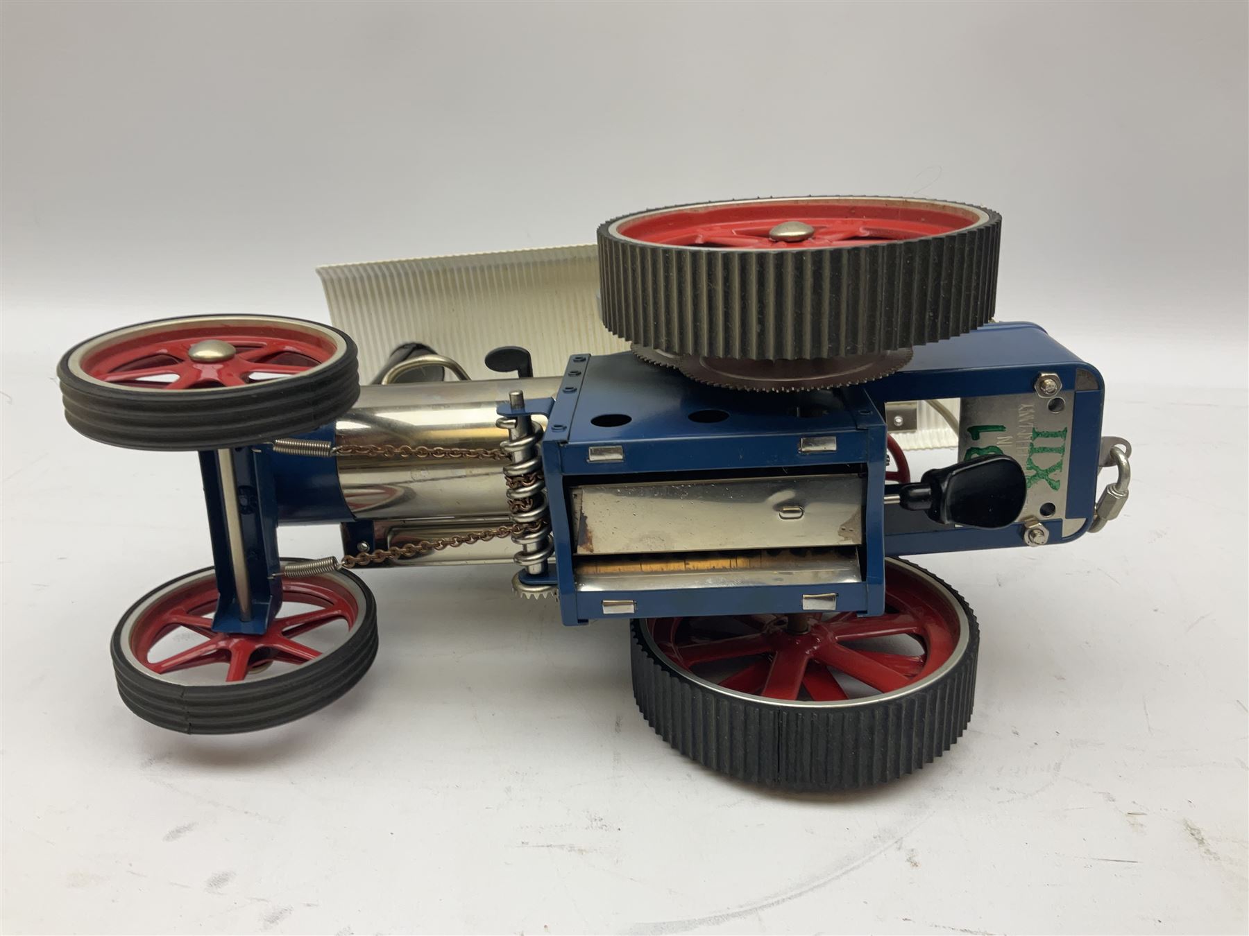 Wilesco steam roller traction engine, boxed