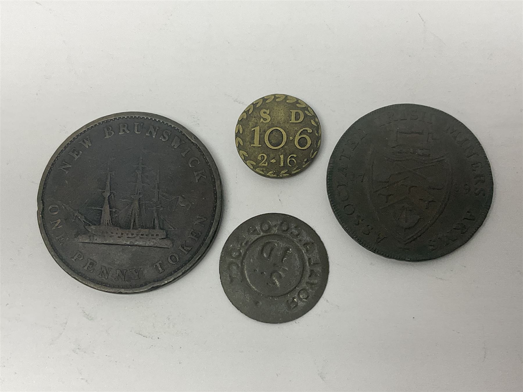 Thirty six late 18th century and onwards United Kingdom and World coins and tokens, to include 1772 Catherine II 5 Kopecks, Swedish quarter and half Skilling pieces dated 1809 and 1806, two Skilling Courant piece dated 1810, 1831 Isle of Man half penny token etc 