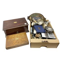 Quantity of silver plate, to include fish knives and forks with silver ferrules, halmarked, Coalport and Cutlass cased teaspoons, bowls, tankard, flatware etc, together with two wooden canteen cases, in two boxes 