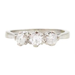Early 20th century white gold three stone old cut diamond ring, stamped 18ct, total diamond weight approx 0.40 carat