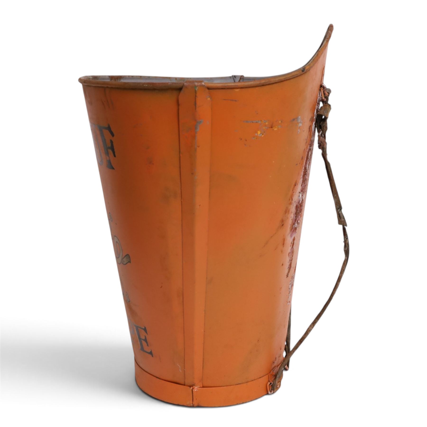 Grape hopper with leather straps, with 