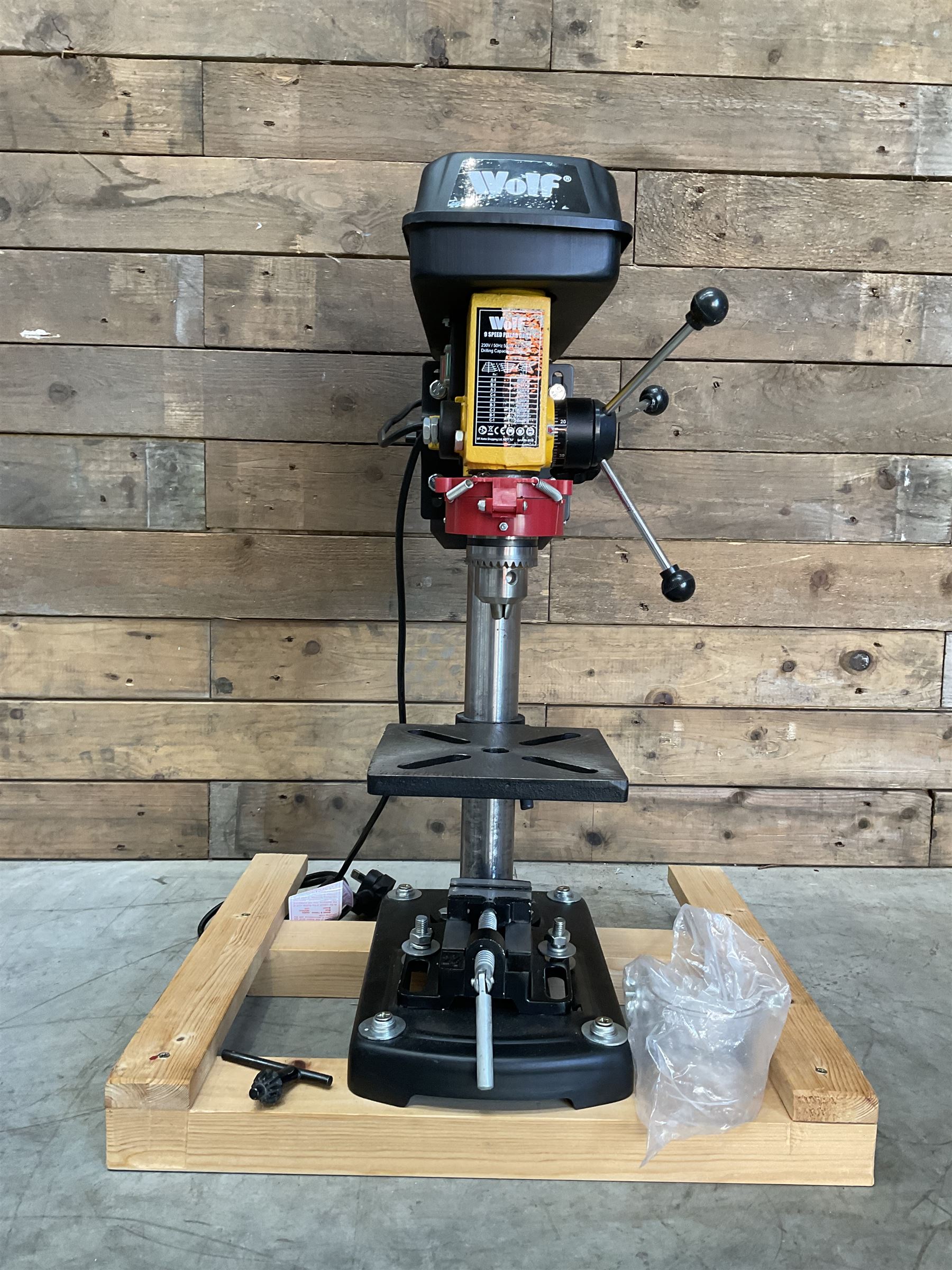 Wolf - bench mounted 9 speed pillar drill