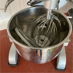 Buffalo GL190 heavy duty counter top food mixer, with bowl and attachments - THIS LOT IS TO BE COLLECTED BY APPOINTMENT FROM DUGGLEBY STORAGE, GREAT HILL, EASTFIELD, SCARBOROUGH, YO11 3TX