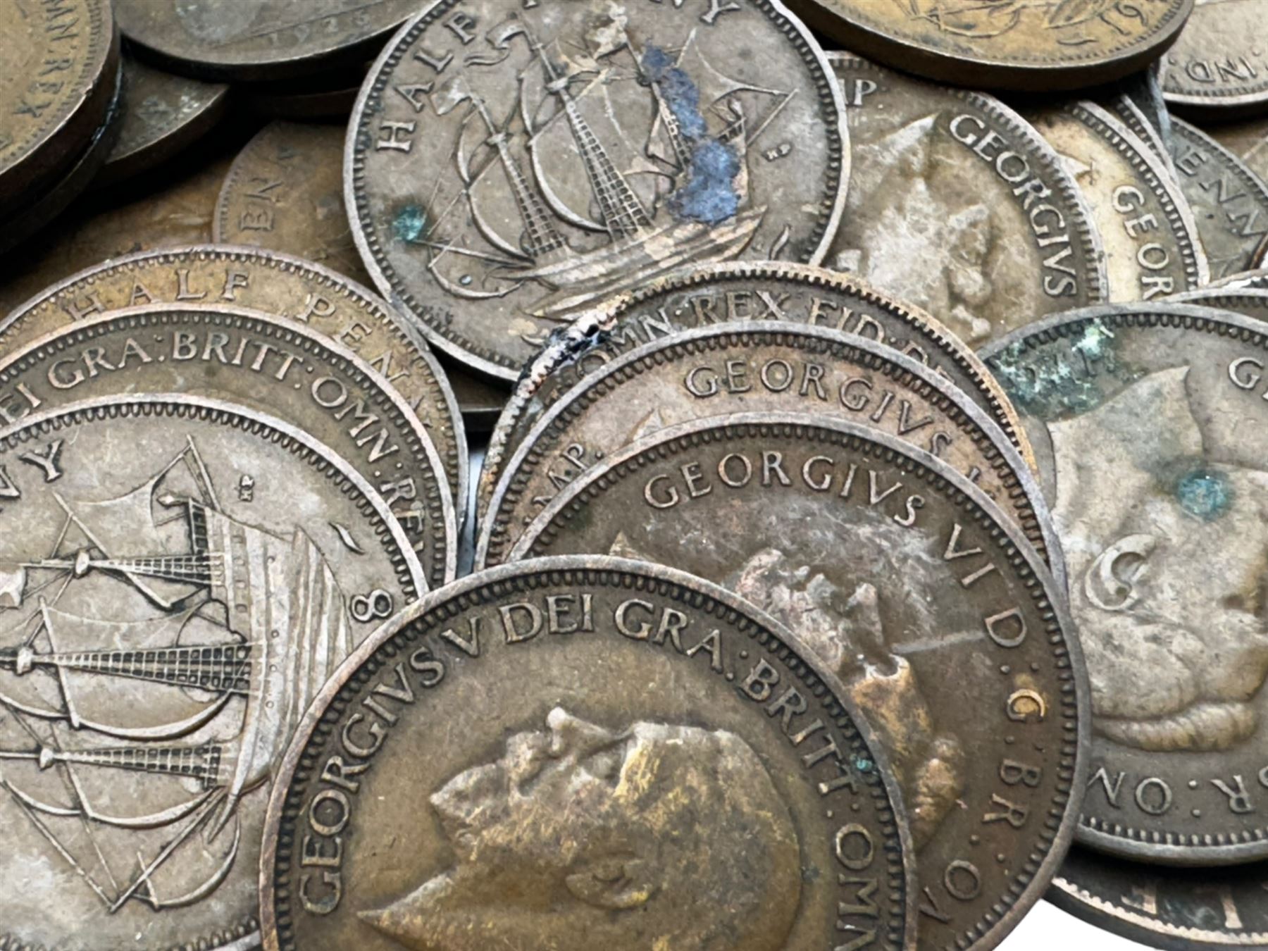 Coins including Elizabeth I 1573 sixpence and other hammered silver coins, commemorative fifty pence pieces with 2003 'Give Women The Vote', 2017 'Benjamin Bunny', 2017 'The Tales of Peter Rabbit', 2019 'Sherlock Holmes', small quantity of Great British pre 1947 silver coins, commemorative crowns, spade guinea style gaming tokens etc