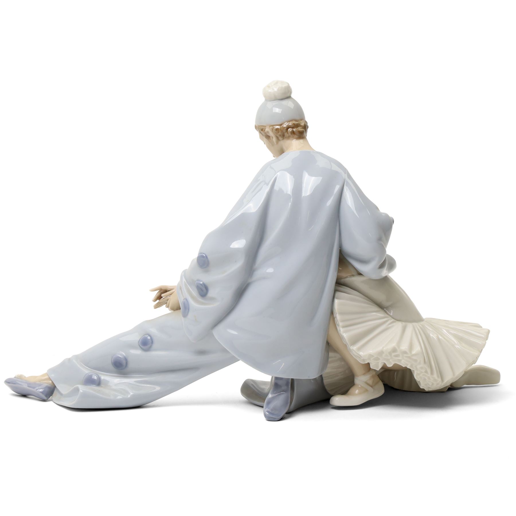 Lladro 'Closing Scene' figure, model 4935, W37cm 