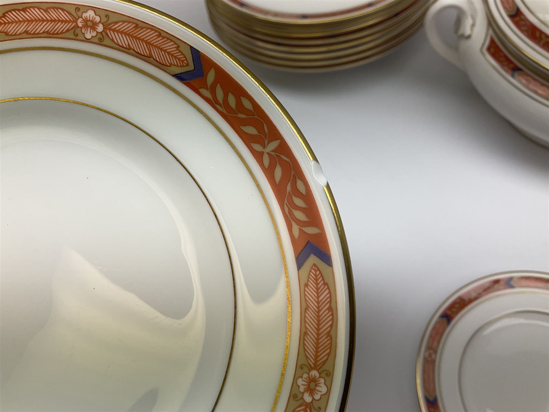 Royal Worcester Beaufort pattern tea and dinner wares, including seven dinner plates, eight side plates, thirteen dessert plates, six bowls, eight soup bowls, sauce boat on stand, cake plate, covered tureen, coffee pot, milk jug etc (51) 