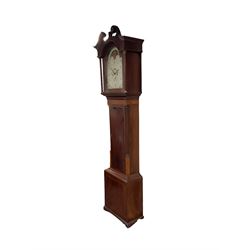 William Underhill of Newport (Shropshire) - Early 19th century mahogany longcase clock c1820,  with a swans necked pediment and inlaid paterae, break arch hood door flanked by reeded pilasters with Corinthian capitals, trunk with quarter columns and a wavy topped door, square plinth with inlay raised on a shaped plinth, painted dial with floral spandrels and moon phase disc to the arch, Arabic numerals and matching steel hands with subsidiary date and seconds hand, dial pinned directly to an 8-day rack striking movement, sounding the hours on a cast bell. With pendulum, weights and key.