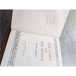 J.R.R Tolkien; Lord of the Rings and Hobbit De Luxe Editions, George Allen and Unwin, London, 1979
