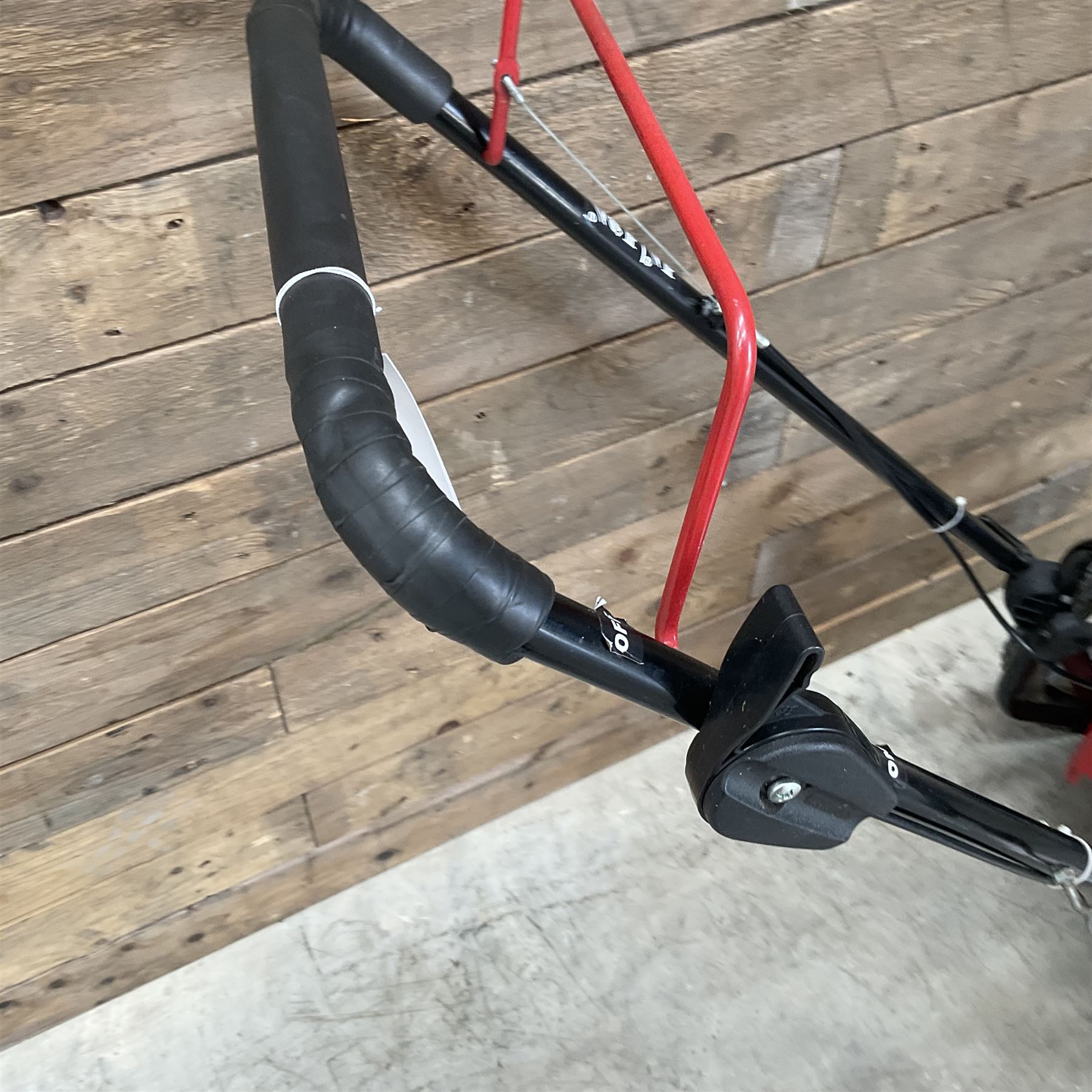 Cobra Briggs & Stratton WT56B wheeled trimmer