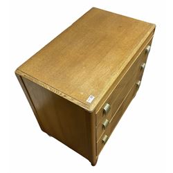 Light oak chest, three long graduating drawers, on shaped supports (W76cm, D46xm, H76cm) 