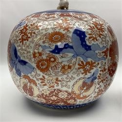 Japanese imari pattern jar and cover of globular form, together with imari bowl, jar H23cm