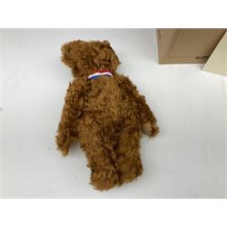 Steiff - limited edition Australian 'Penny' The Federation Teddy Bear' No.285/2000 EAN 675546; H35cm; boxed with certificate