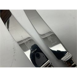 Silver plated canteen of kings pattern cutlery, house in oak canteen of trapezium form 