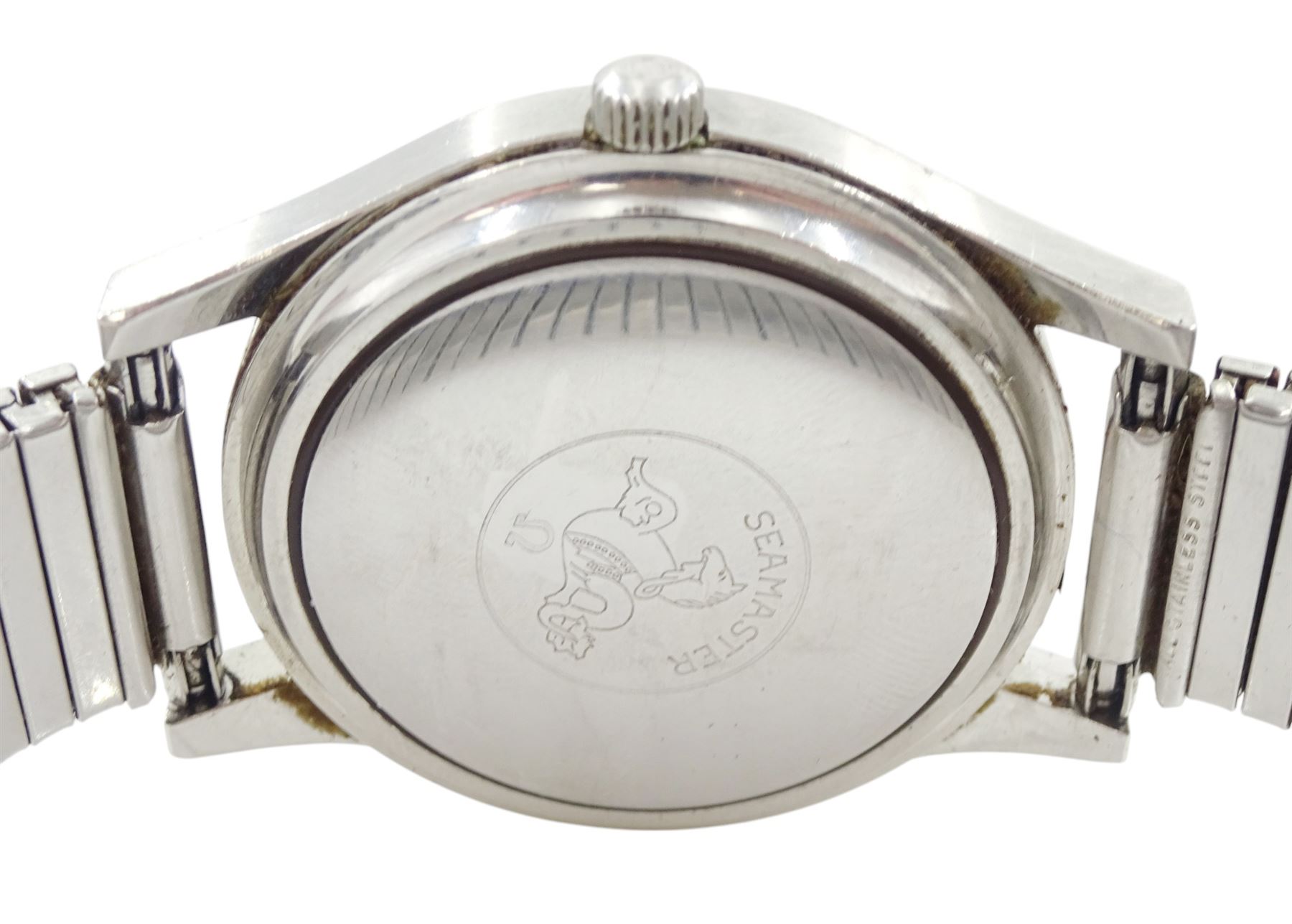 Omega  Seamaster Cosmic 2000 automatic wristwatch, silvered dial with baton hour markers and date aperture, on expanding stainless steel strap